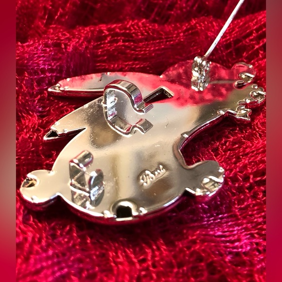 (Best) Silver Tone Bunny Rabbit Pin/Pendant - Picture 3 of 9